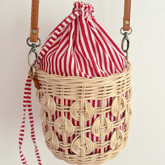 Anthropologie Raffia Bucket Bag Red White Straw Basket Purse NWOT - Picture 11 of 17